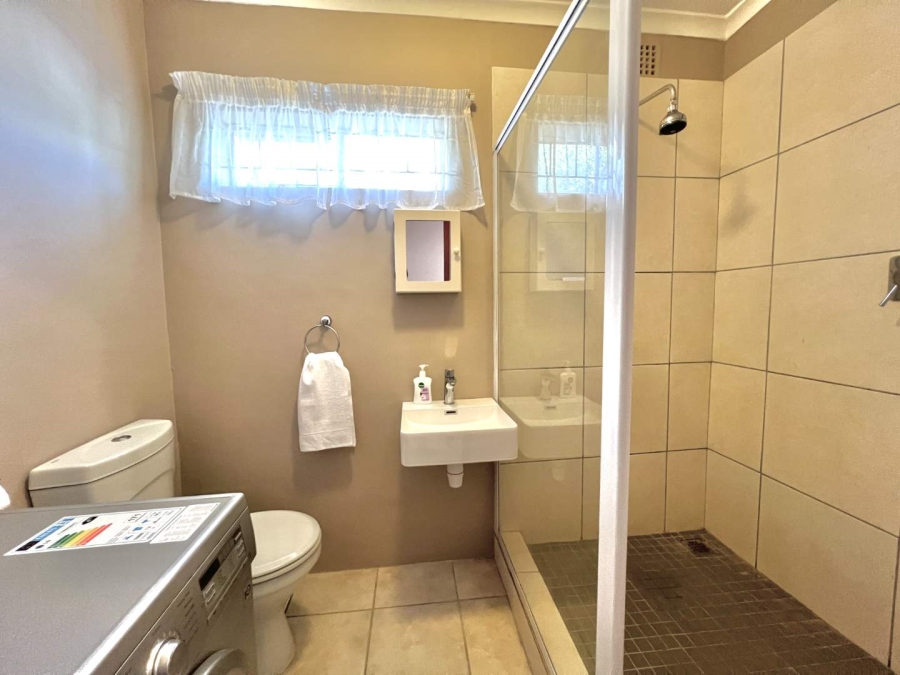 To Let 1 Bedroom Property for Rent in Rozendal Western Cape